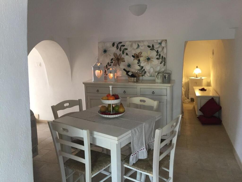 Chateaux Des Trulli San Michele Salentino Luaran gambar